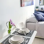 Cozy Near The Eiffel Tower Apartment