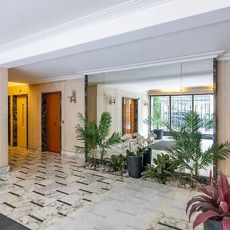 Cozy Near The Eiffel Tower Apartment