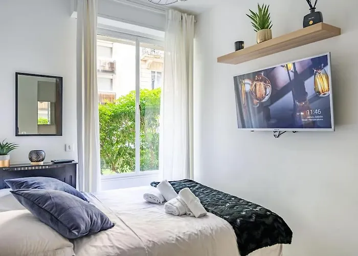 Cozy Near The Eiffel Tower *